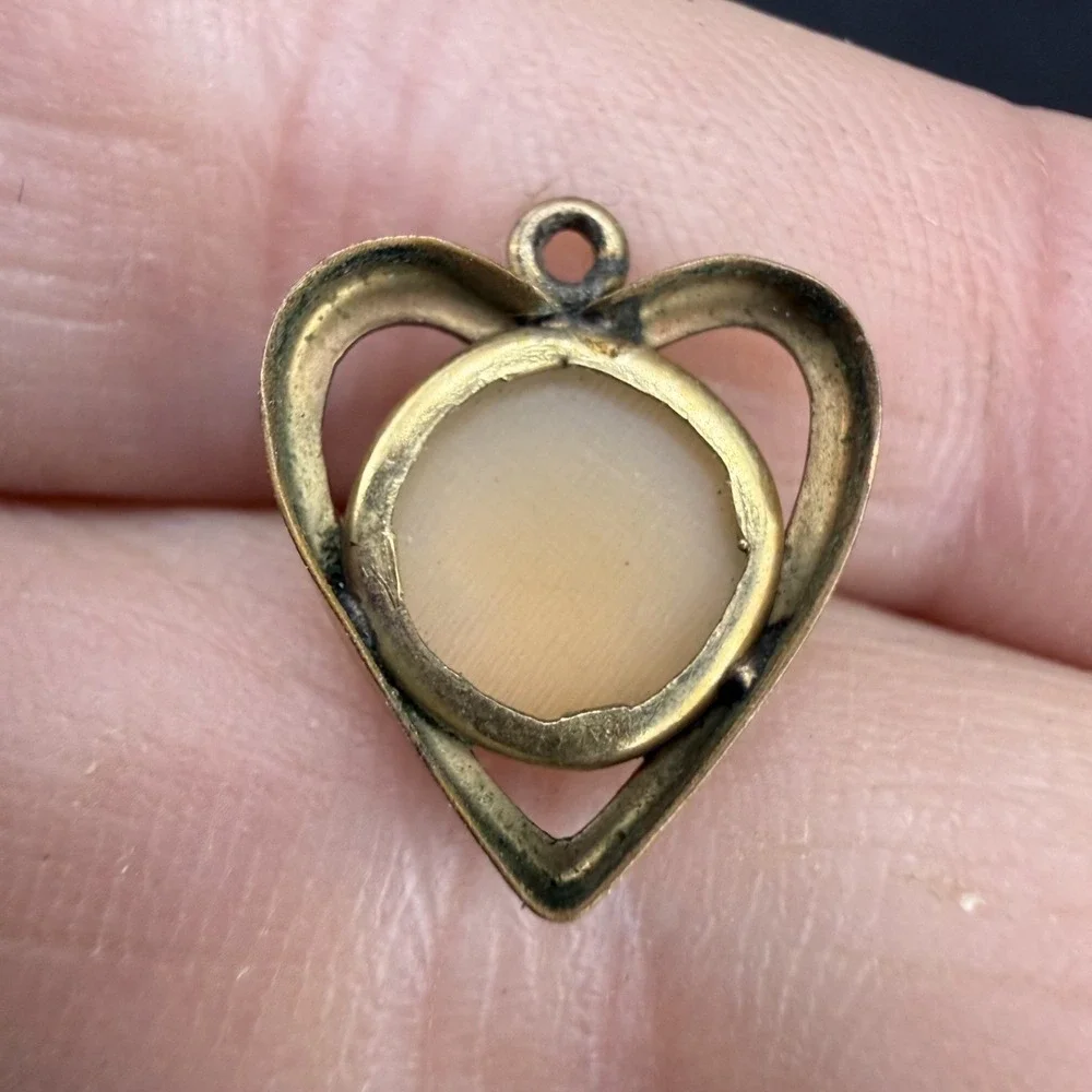 Vintage Cameo Pendant Earrings‎ Lot Screw Back Pierced Gold Tone